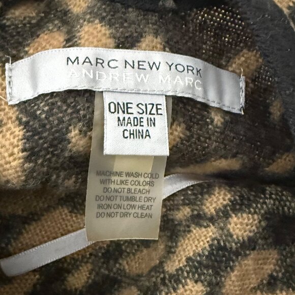 Marc New York Animal Print Poncho Cape With Buckle Closure - Picture 4 of 6